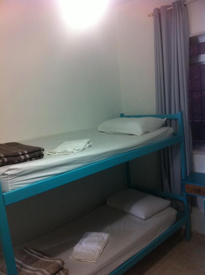 Asrama Hostel Marambaia *